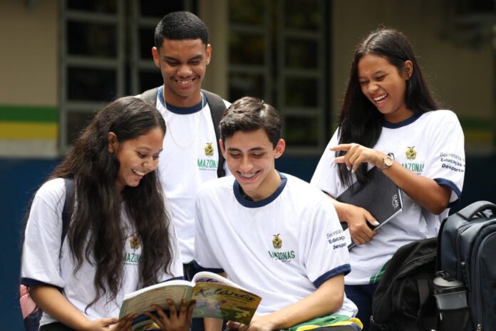 As Matrículas 2026 para novos alunos no Amazonas iniciam sexta (16). Veja como realizar a inscrição online, prazos e documentos exigidos pela rede pública.