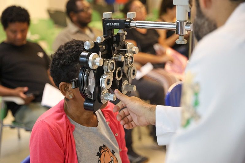 Saúde no Amazonas registra avanços históricos em 2025, com tecnologia, queda da mortalidade materna e ampliação do acesso ao SUS.