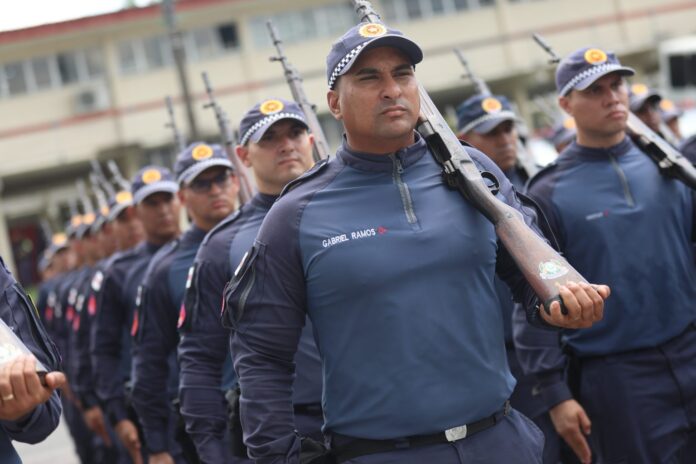 A Polícia Militar do Amazonas divulgou o cronograma oficial para a entrega de documentos dos aprovados no concurso público