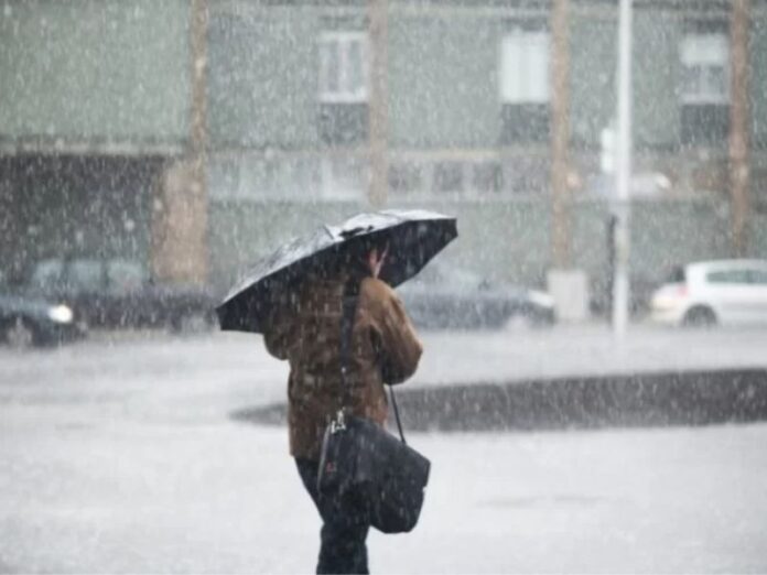 Veja detalhes do alerta de chuvas em Manaus. Saiba como se proteger, acionar a Defesa Civil e receber avisos via SMS. Previna-se agora.