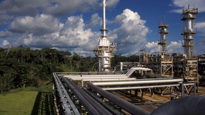 A atuação da Petrobras na Amazônia será ampliada com 22 novos poços para garantir energia a Manaus.