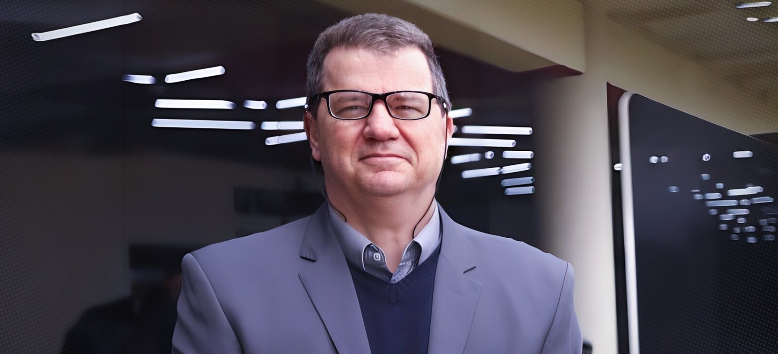 Ricardo Roquetti, ex-MEC e desafeto de olavistas, enviou e-mail ao STF sobre uso do LinkedIn por Filipe Martins. Entenda a denúncia que gerou a prisão.