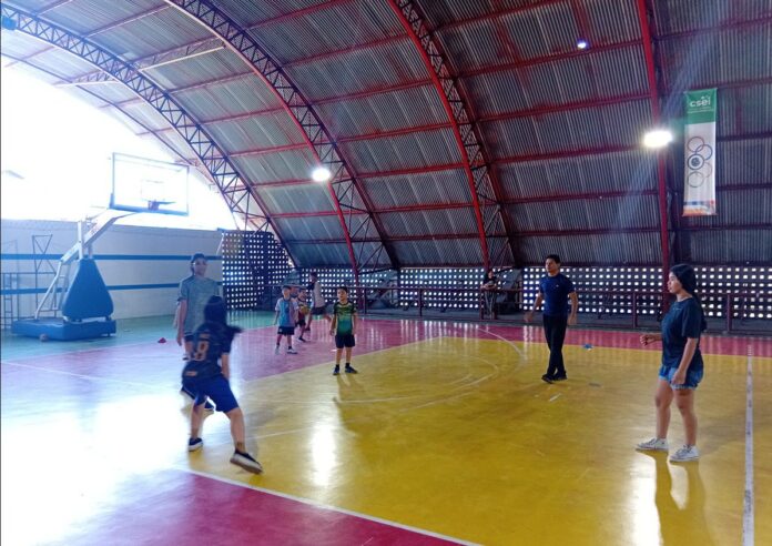 A Colônia de Férias Pelci foi estendida até 23/01 na Vila Olímpica de Manaus. Confira os horários e atividades esportivas gratuitas para jovens de 7 a 17 anos.