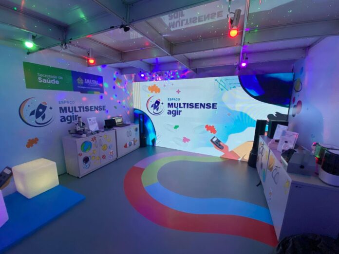 O Governo do Amazonas apresentou a Sala Multisense na Expo Saúde. O espaço une tecnologia e humanização no atendimento a crianças com autismo.