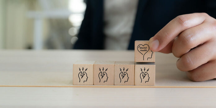 Descubra como restaurar sua capacidade de atenção com técnicas de auditoria, redução de distrações digitais e treinos cerebrais baseados em neurociência.