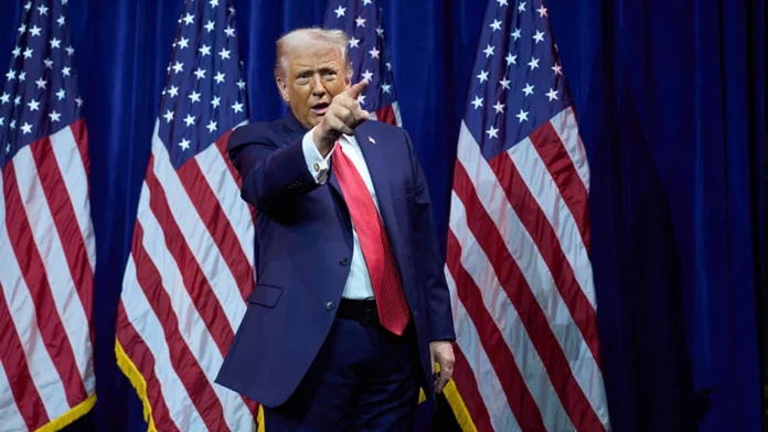 Tensão entre Trump e organizações internacionais cresce. Presidente retira EUA de 66 entidades, incluindo agências climáticas e da ONU, alegando interesse nacional.