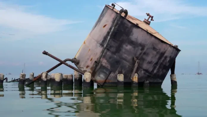 As cidades fantasmas do petróleo na Venezuela sofrem com abandono enquanto plano de reconstrução busca atrair US$ 100 bilhões em investimentos dos EUA.