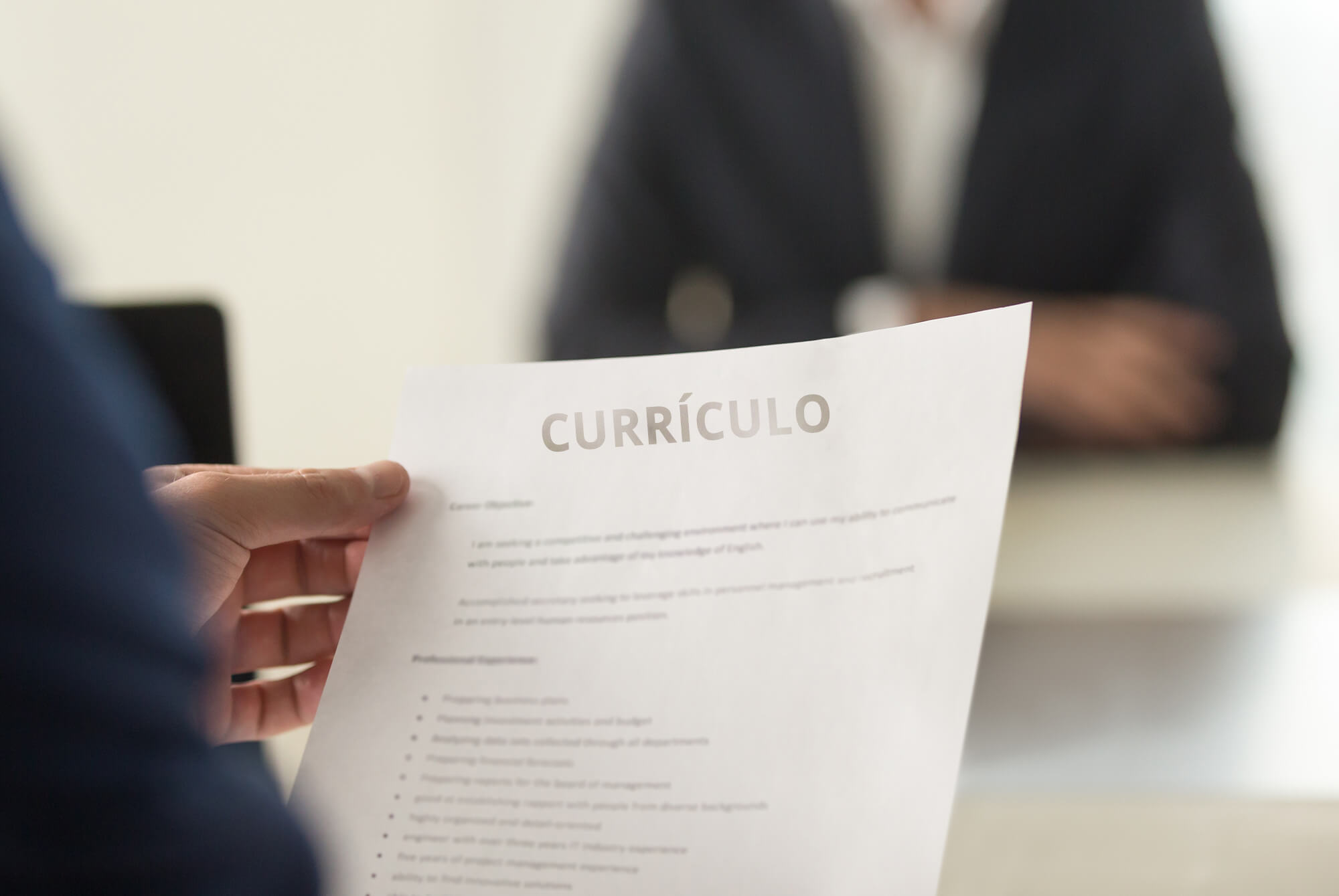 Descubra como fazer currículo em 2026 mesmo sem experiência