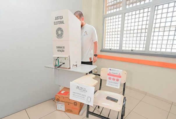 Saiba tudo sobre as Eleições 2026. TRE-AM define prazos para regularização do título, regras para pesquisas e datas de votação no Amazonas.