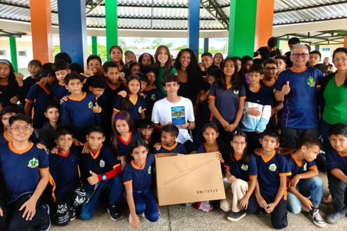 Jovem de 17 anos negocia com a SpaceX e garante conexão via Starlink na Amazônia para 140 escolas isoladas