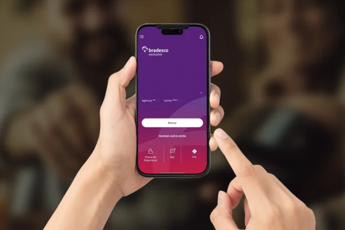 Pix parcelado do Bradesco permite dividir transferências sem usar limite do cartão. O destinatário recebe à vista e você paga mensalmente na conta.