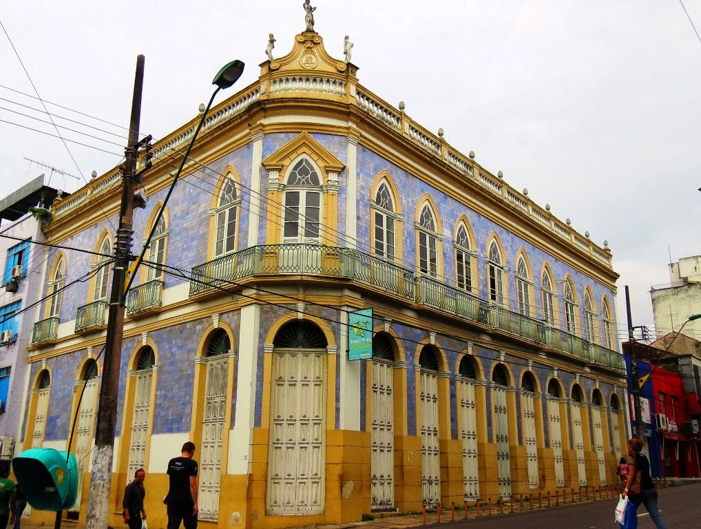 Planeje suas férias no Amazonas com nosso guia. Descubra cachoeiras, o Musa e teatros históricos, com informações atualizadas de preços e roteiros.