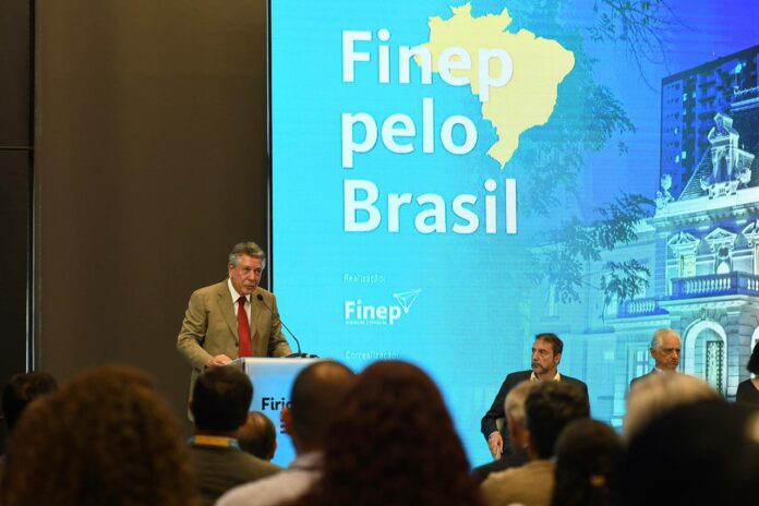 O programa Finep pelo Brasil oferece crédito e subvenção para projetos de inovação. Veja como acessar os R$ 3,3 bilhões destinados à tecnologia nacional.