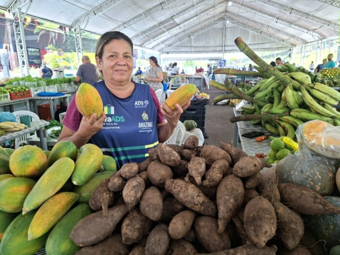 Descubra os locais e horários das Feiras de Produtos Regionais da ADS em Manaus nesta semana. Apoie a agricultura familiar e compre alimentos frescos.
