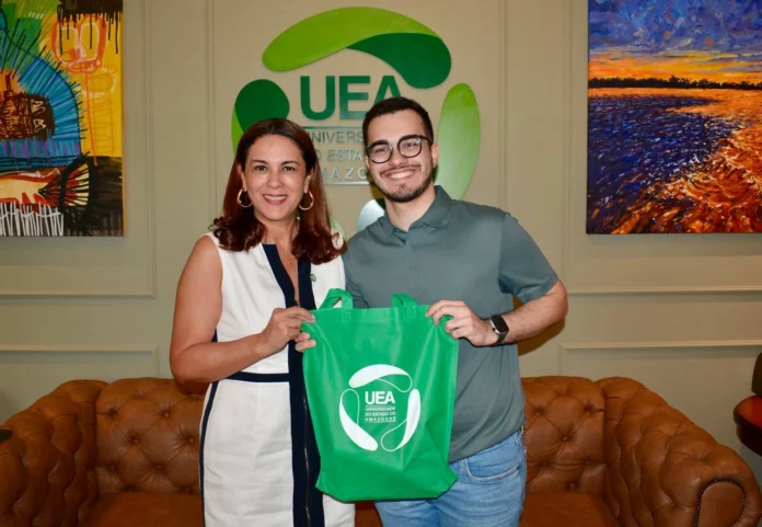 Aluno de Medicina da UEA conquista o primeiro lugar na Omed, a maior olimpíada acadêmica do Brasil. Confira os detalhes da vitória de Luís Otávio Nogueira.