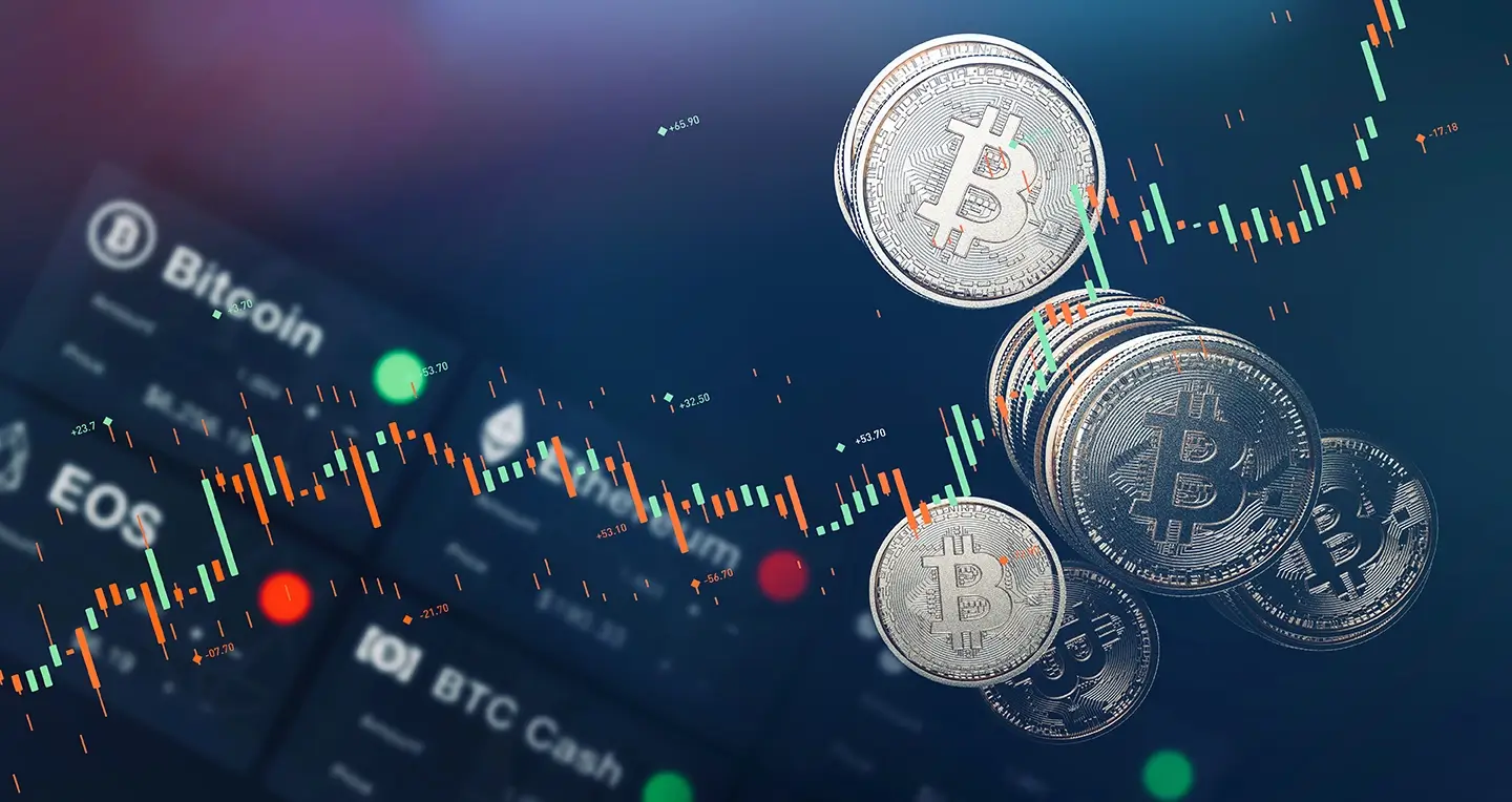 O investidor Michael Burry alerta que o Bitcoin pode entrar em espiral da morte com quedas adicionais afetando mineradores e grandes empresas do setor.
