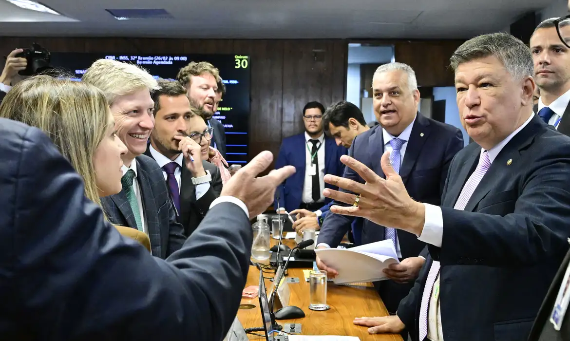 A CPMI aprovou a quebra de sigilo de Lulinha por suspeita de fraude no INSS.