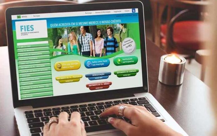 Atenção, pré-selecionados no Fies 2026! O prazo para complementar a inscrição termina nesta terça (24).