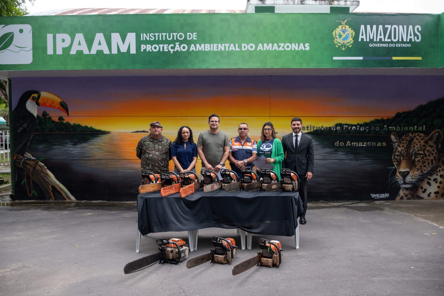 O Ipaam destinou 11 motosserras apreendidas para a Defesa Civil e Exército no AM. Os equipamentos serão usados em ações de emergência e desobstrução de vias.