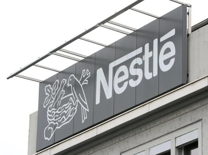 A Nestlé anunciou a expansão do recall de fórmulas infantis na Europa após novas exigências da UE.