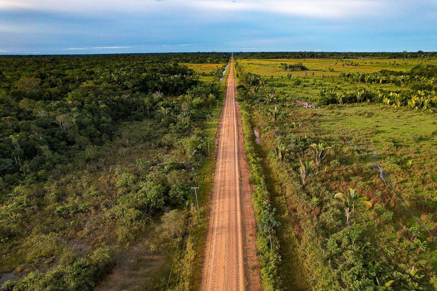 Lei do Licenciamento Ambiental entra em vigor, afeta a BR-319, tem vetos derrubados e é alvo de ações no STF.
