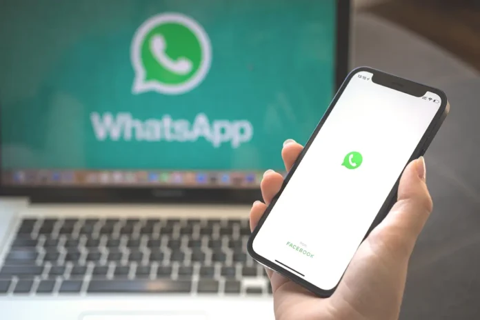 A nova IA do WhatsApp permite que pequenas empresas automatizem o atendimento e vendas com agentes inteligentes.