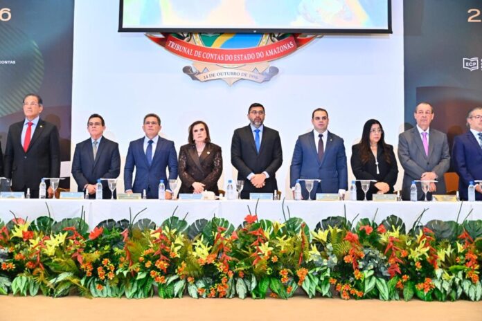Escola de Contas do TCE-AM abre ano letivo de 2026 e anuncia expansão, novos cursos, tecnologia e meta de se tornar Escola Superior.