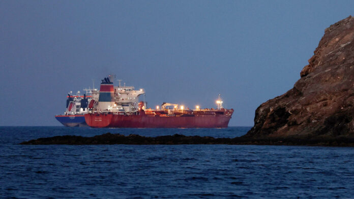 O G7 declarou prontidão para garantir a segurança no Estreito de Ormuz e restabelecer o fluxo de energia após bloqueios e ataques atribuídos ao Irã.