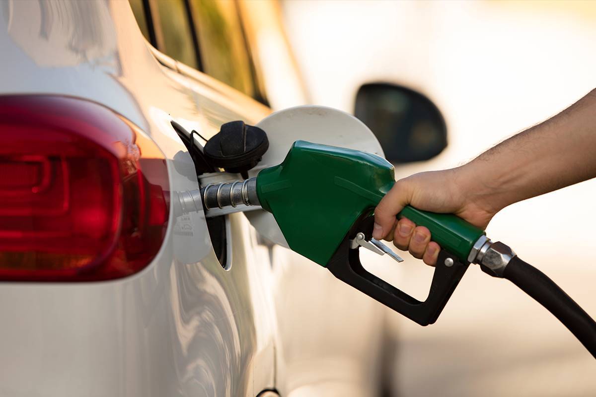 Gasolina em Manaus chega a R$ 7,29 após alta do petróleo causada por conflito no Oriente Médio. Preço pode subir ainda mais.