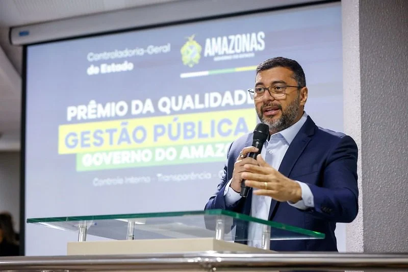 O governador Wilson Lima anunciou o concurso CGE-AM. O edital deve sair no 1º semestre de 2026 para fortalecer a transparência e a fiscalização no Amazonas.