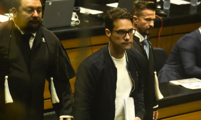 Acompanhe o início do julgamento do Caso Henry Borel no Rio de Janeiro. Monique e Jairinho são acusados pela morte da criança de 4 anos ocorrida em 2021.