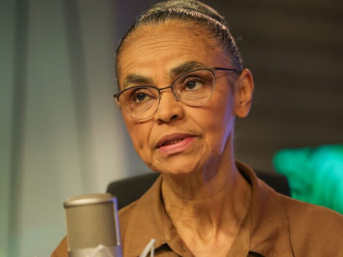 O PSA Pirarucu remunera comunidades que preservam a espécie no Amazonas. Marina Silva lança programa que investe R$ 15 milhões em manejo sustentável.