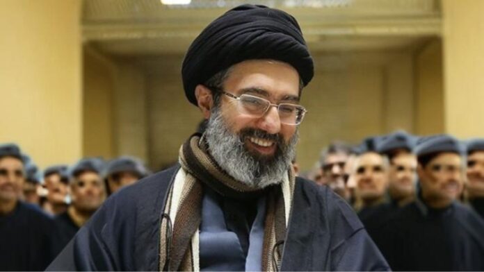 Mojtaba Khamenei é anunciado como novo líder supremo do Irã após morte de Ali Khamenei durante guerra contra Estados Unidos e Israel.