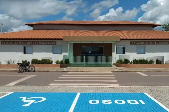 O MPAM investiga supostas irregularidades em licitações da Prefeitura de Manaquiri.