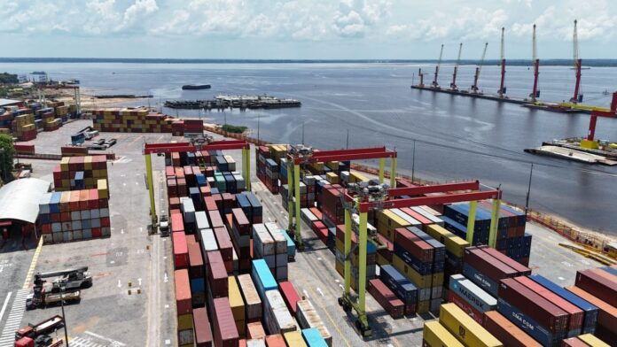 PIB do Amazonas cresce 4,41% em 2025 e soma R$ 187,1 bilhões, com avanço puxado por indústria, serviços e agropecuária.