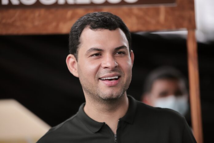 Saullo Vianna discute sucessão estadual, explica saída do grupo de Wilson Lima e defende a 