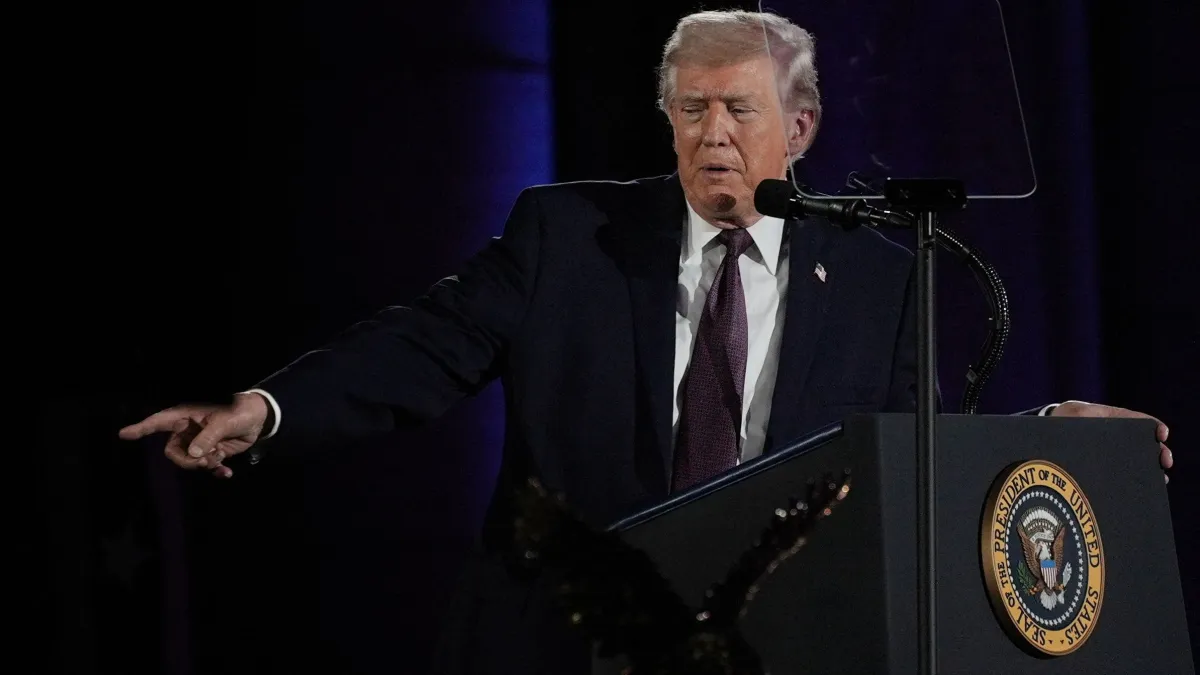 Donald Trump afirma que o Irã busca acordo com urgência, enquanto Teerã nega negociações.