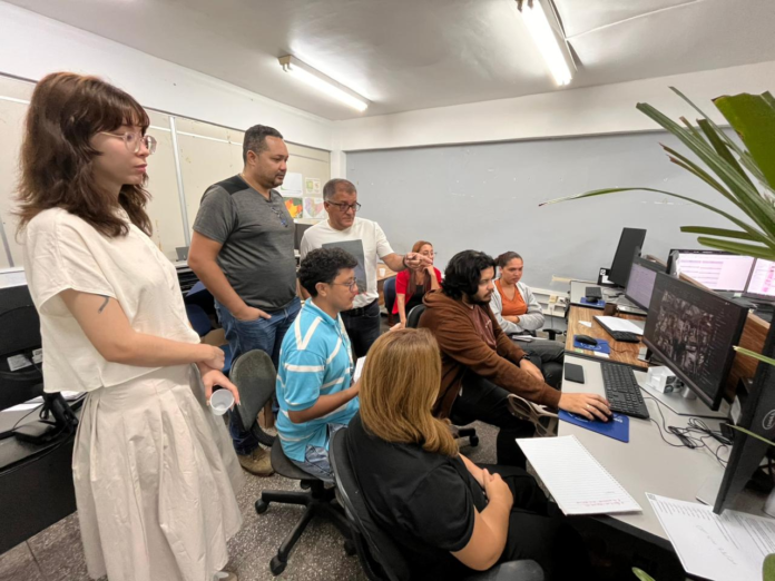 A Prefeitura de Manaus adotou o software Drone2Map para otimizar o mapeamento urbano, transformando imagens de drones em modelos 3D e dados