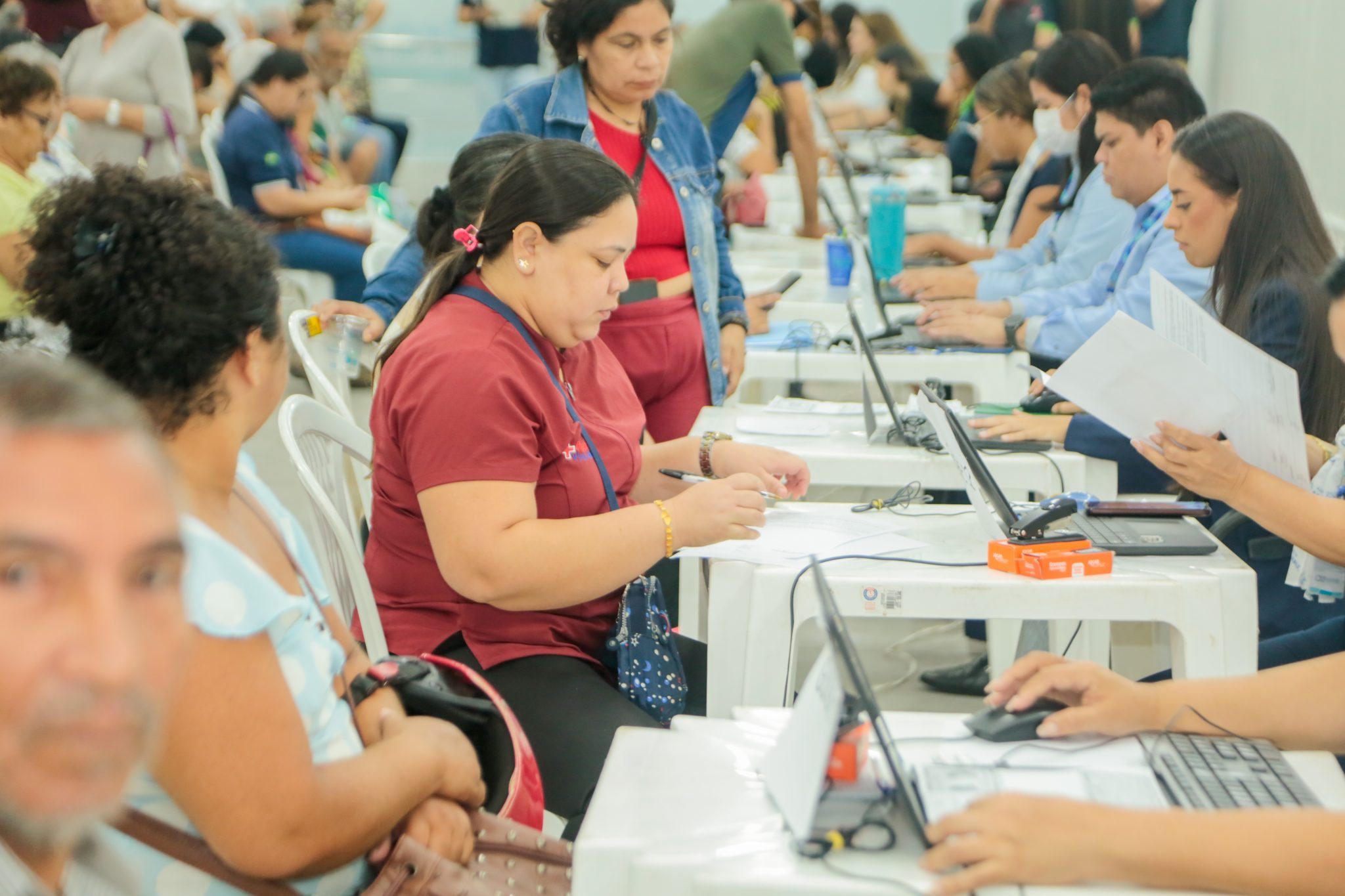 O feirão Negocia Manaus acontece de 3 a 6 de março no Shopping Phelippe Daou com descontos de até 95% em dívidas. Veja como garantir sua senha de atendimento.