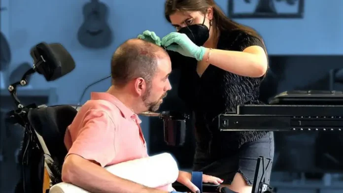 A inteligência artificial já consegue decodificar a atividade cerebral para traduzir pensamentos em palavras e imagens com alta precisão e velocidade.