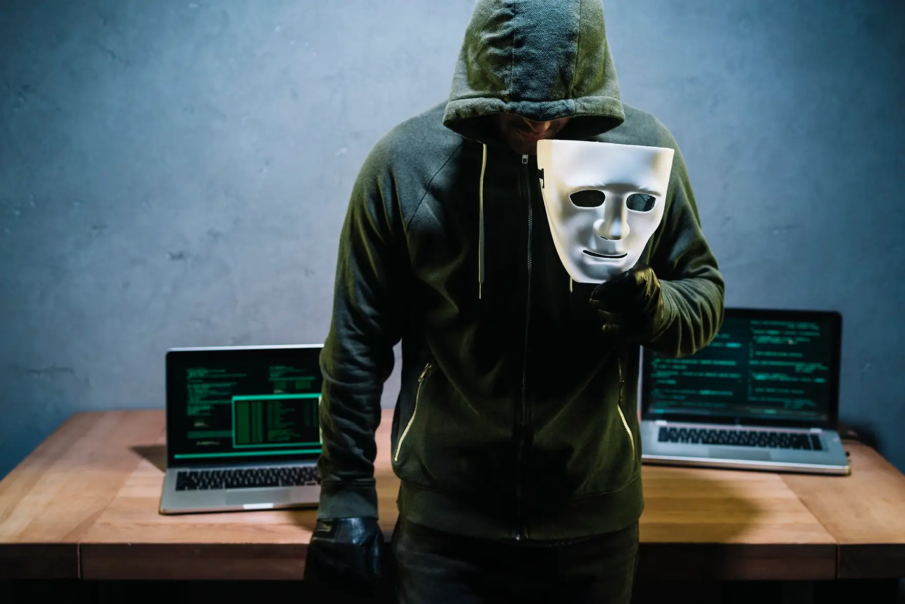 A fraude do CPF cresceu 62% em 2025. Saiba como quadrilhas usam dados para abrir contas e empresas, e veja como proteger seu nome com ferramentas oficiais.