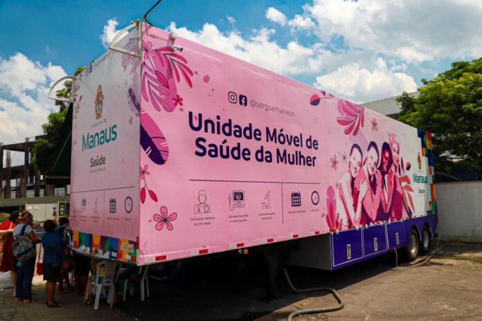 Unidade Móvel de Saúde da Mulher tem novos locais nas zonas Oeste e Rural de Manaus e oferece consultas, exames, mamografia e vacinação.