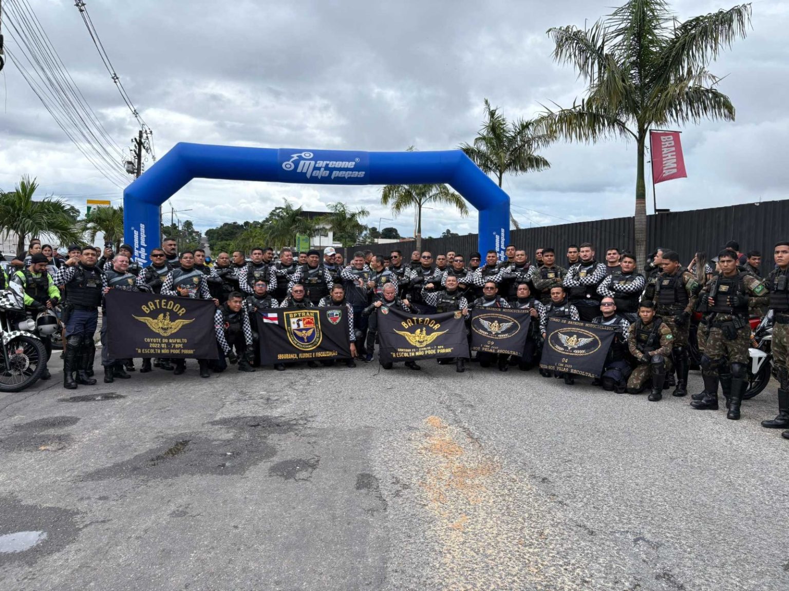 O 5º Motofest reuniu 4 mil pessoas em Manaus para celebrar a Polícia Militar. O evento promoveu lazer e conscientização no trânsito.