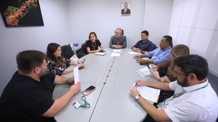 Feclam reúne legisladores do Amazonas para discutir IA, gestão pública e desafios eleitorais