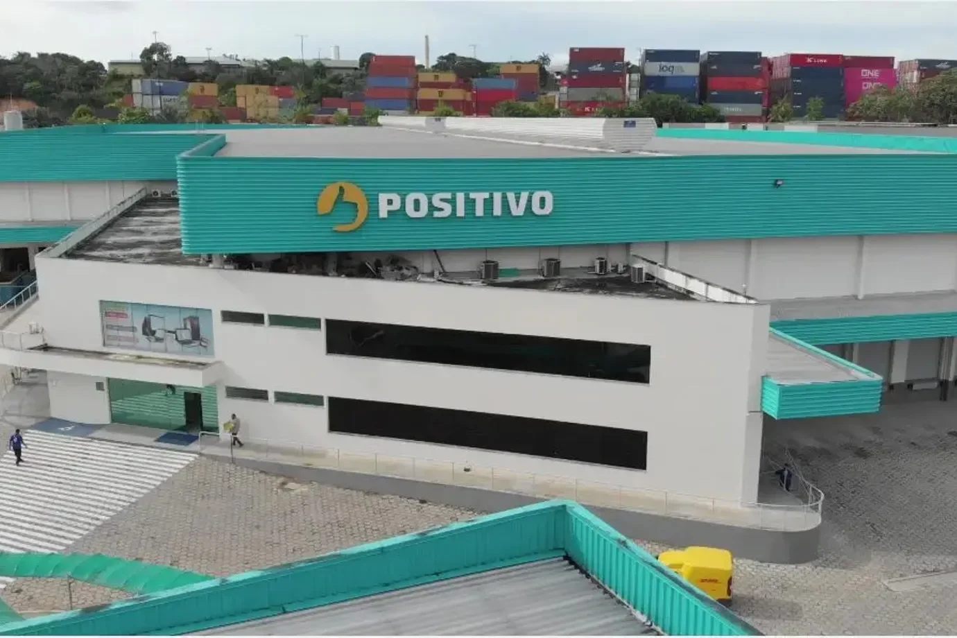 BNDES aprova R$ 300 milhões para a Positivo Tecnologia expandir a Inteligência Artificial em Manaus e fortalecer a Indústria 5.0 no Brasil.