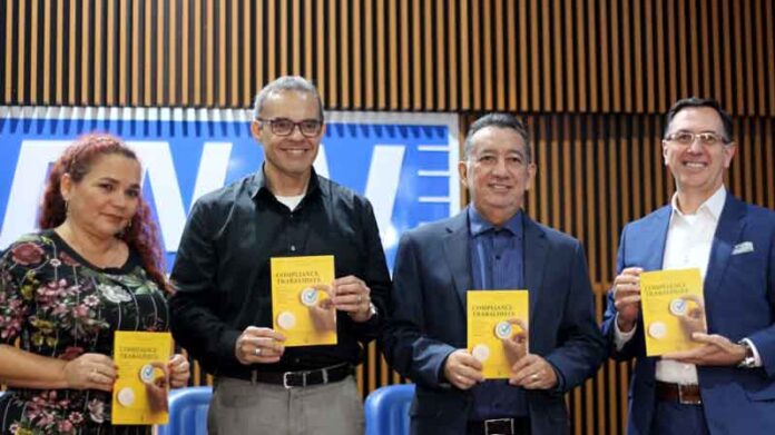 Fórum de relações trabalhistas em Manaus reúne especialistas para debater jornada, NR-01, negociações e diversidade nas empresas.