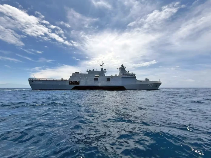 Marinha incorpora a fragata Tamandaré e assina acordo com a Alemanha para mais quatro navios.
