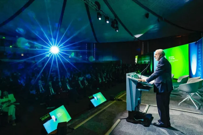 Lula classifica conflito no Oriente Médio como guerra da insensatez e critica rejeição de acordos passados. Veja os impactos para a economia brasileira.