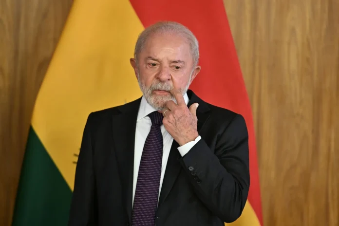 O presidente Lula passou por uma cirurgia para retirada de lesão de pele nesta sexta (24). Saiba os detalhes sobre o procedimento