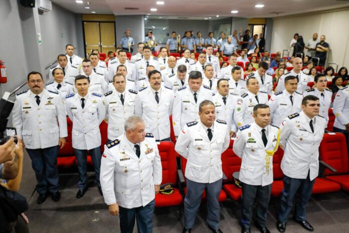 Confira os detalhes da formatura do Curso Superior de Polícia da PMAM, que capacitou 60 oficiais para a gestão estratégica da segurança pública no Amazonas.